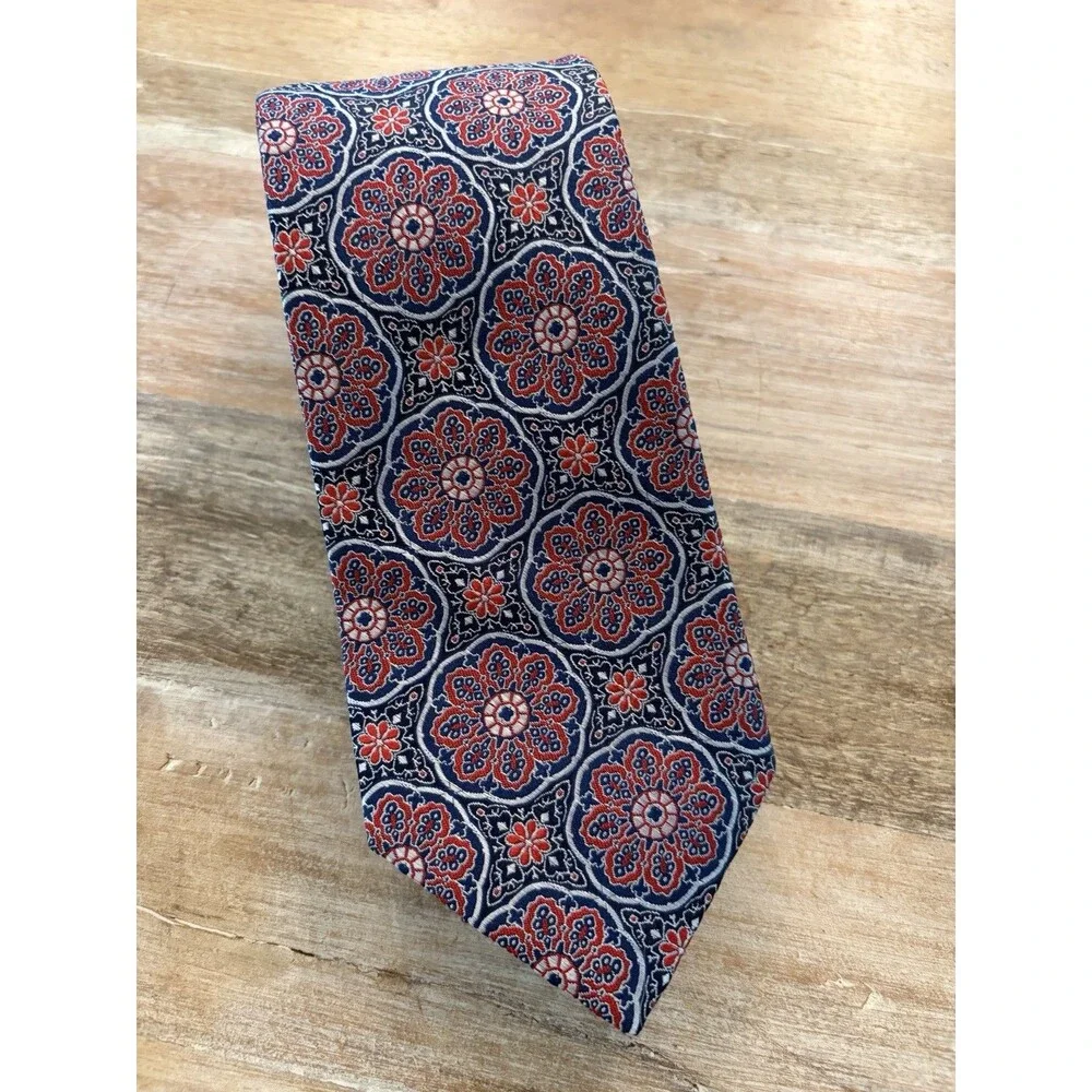 CREMIEUX Silk Tie Red & Blue Floral Medallion Jacquard Necktie 59” Made In Italy